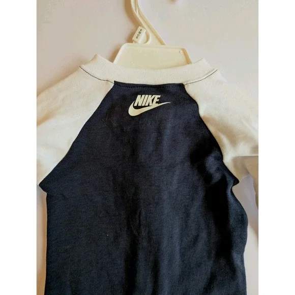 Nike Sleeper Baby NEW navy white Size 6 Months 15 -18lbs Front Zip Footed PJs - Picture 7 of 7